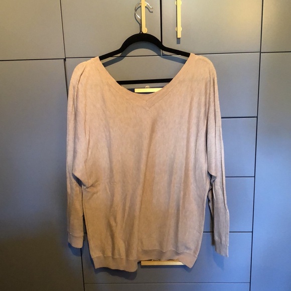 Cozy Vince camel color sweater size M - Picture 2 of 7